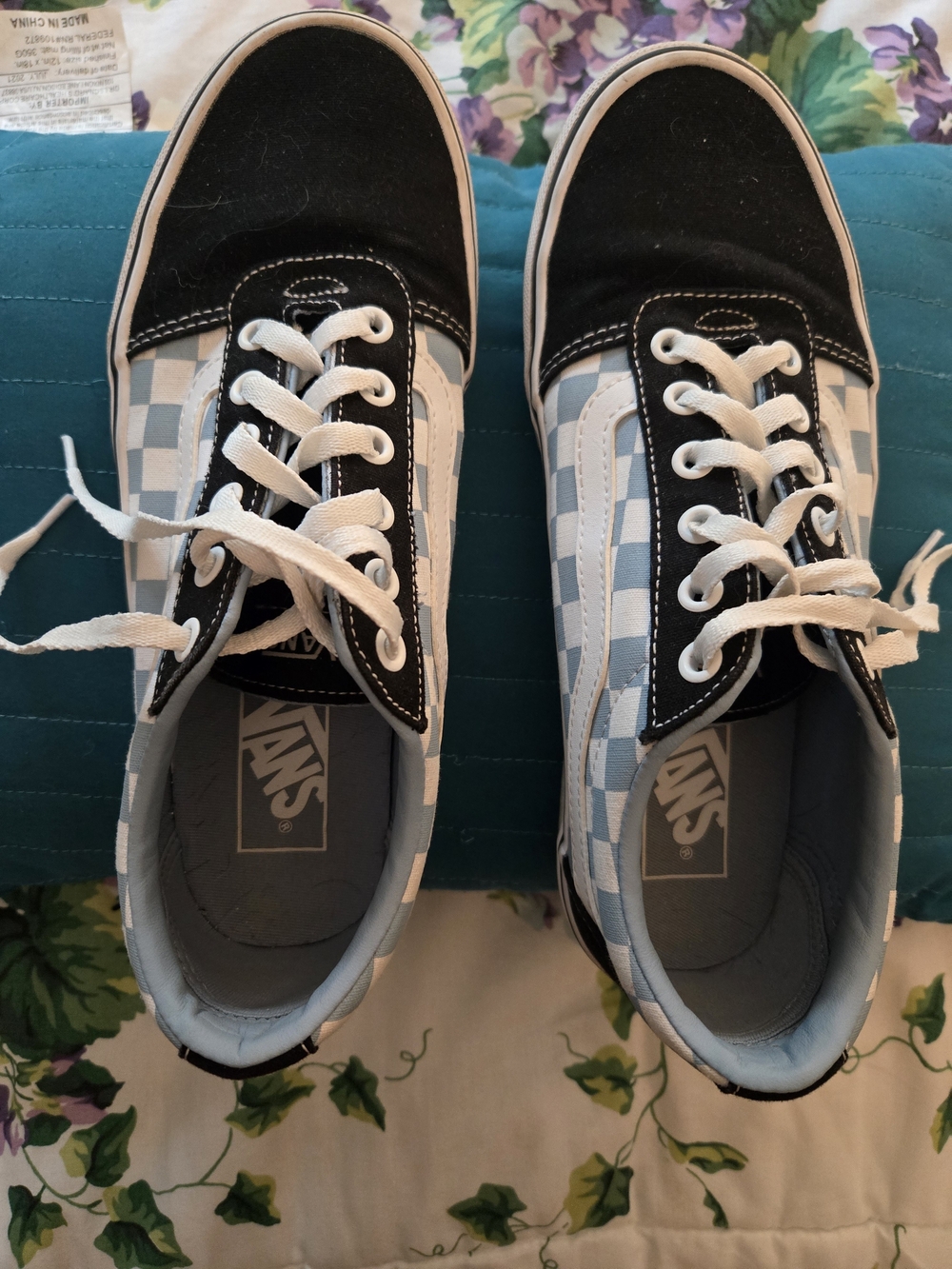 Vans Checkerboard Low Top Sneakers in Black & Light Blue